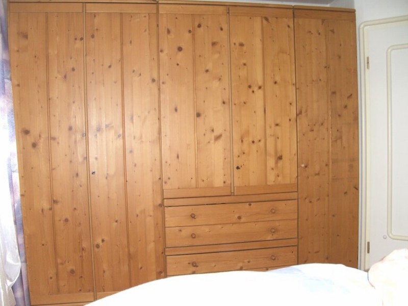 Schlafzimmerschrankanbau2.jpg